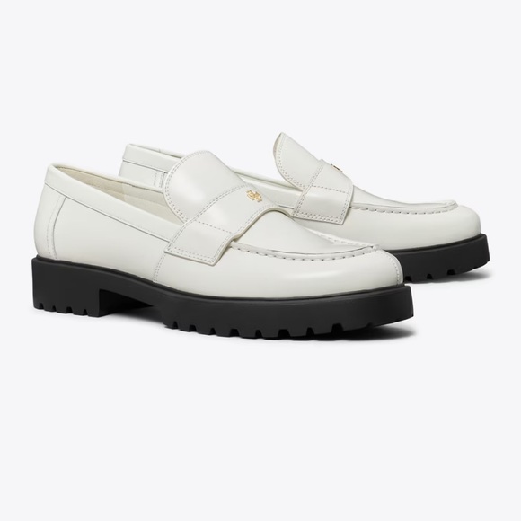 Tory Burch Classic Lug Loafer In Dove White
